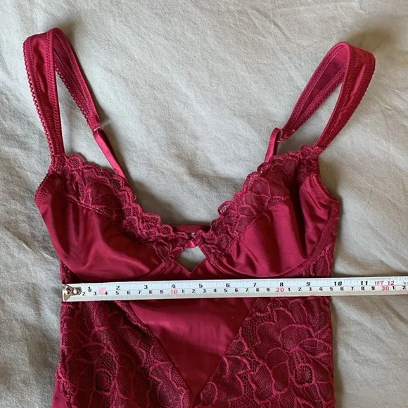 Out From Under by Urban Outfitters Burgundy Lace Thong Underwire Teddy - Picture 12 of 16